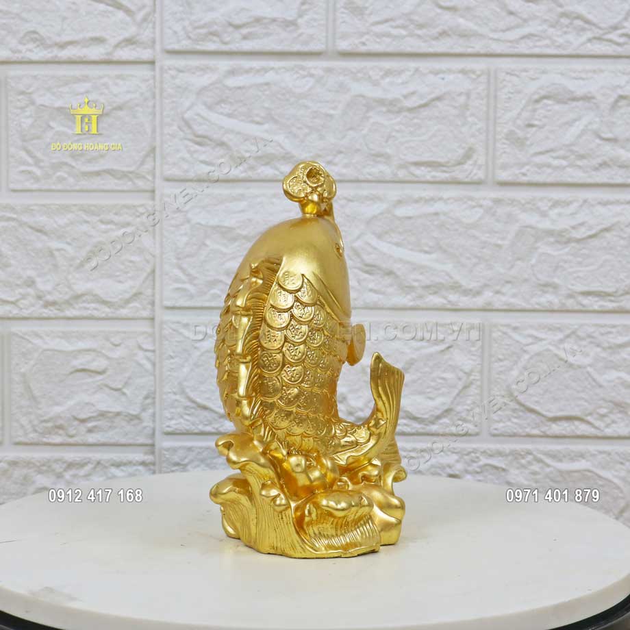 Tượng c&aacute; ch&eacute;p phong thủy mang biểu tưởng của may mắn tiền t&agrave;i v&agrave; sự thịnh vượng